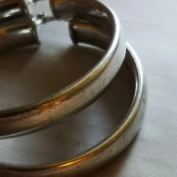Large silver tone  hoops - Picture 4 of 4